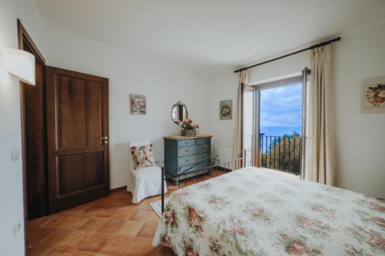 Апарт отель Residenza Golfo Degli Ulivi Каприоли Экстерьер фото